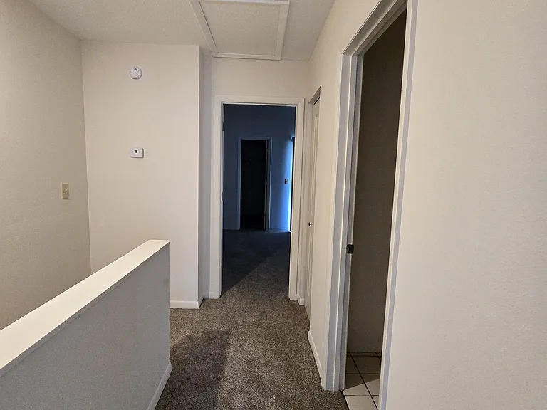 Glenncove Apartment Townhomes — Photo 19