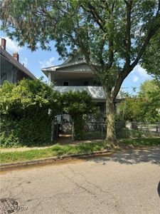 436 Cleveland Rd, Cleveland, OH, 44108