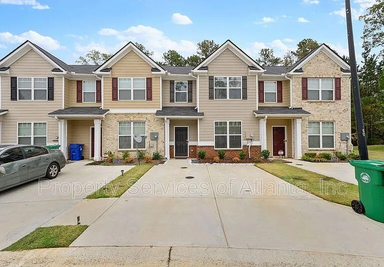 2633 Parrish Ct — Photo 1