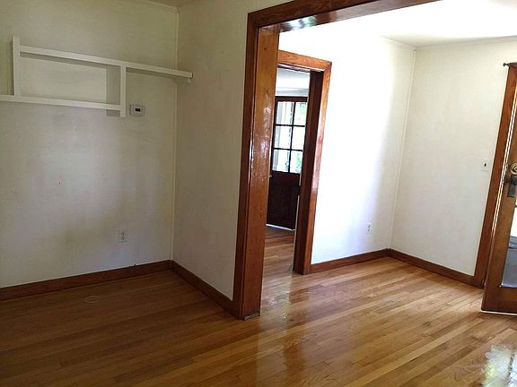 4th image of 7 Stoley Ln