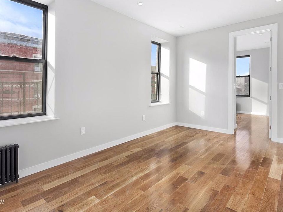 2nd image of 490A Jefferson Ave #3B