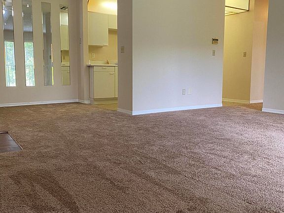 5th image of 101 Bent Tree Dr APT 24