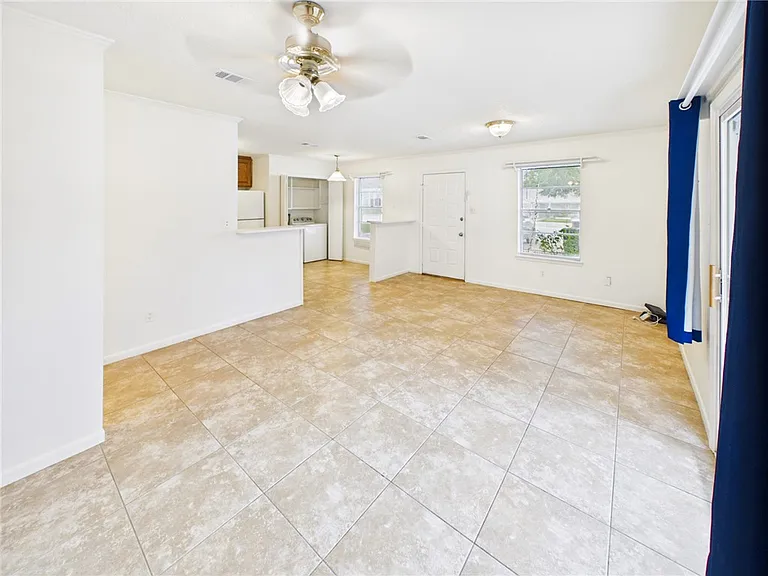 3329 Longleaf Cir — Photo 8