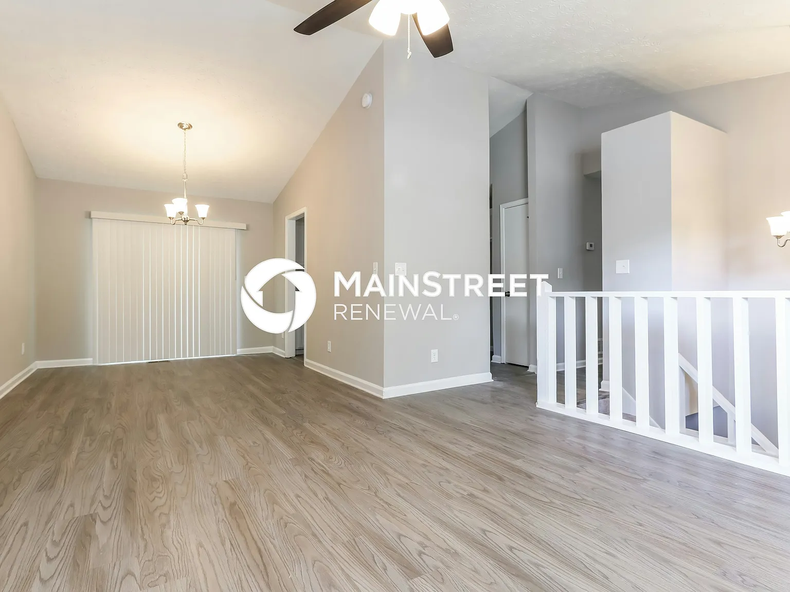 2635 Wildflower Ln — Photo 2