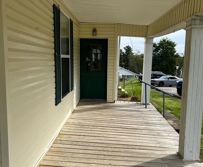 133 S Marietta St — Photo 1