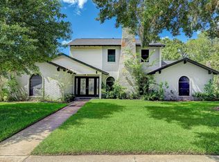 3038 Green Tee Dr, Pearland, TX 77581