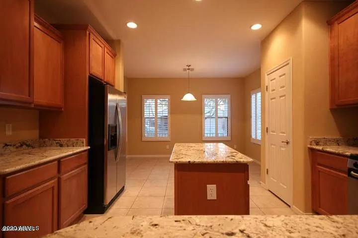5118 W Molly Ln — Photo 5