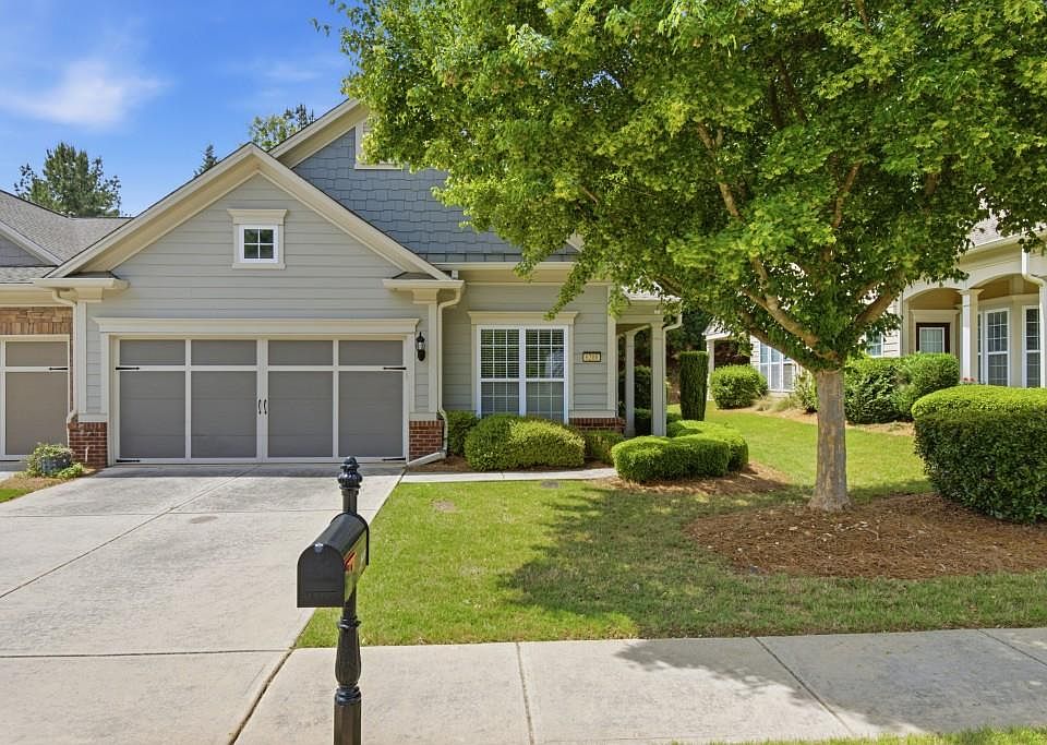 1st image of 6201 Longleaf Dr