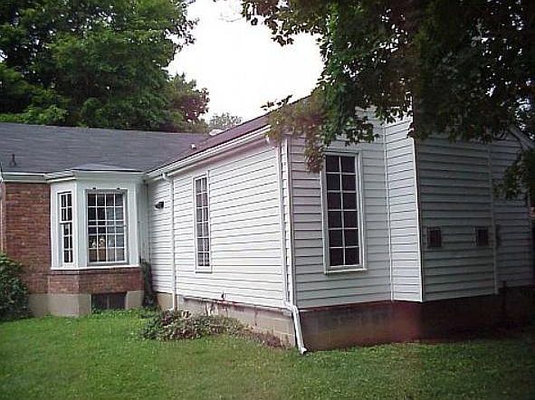 2nd image of 407 Lotis Way
