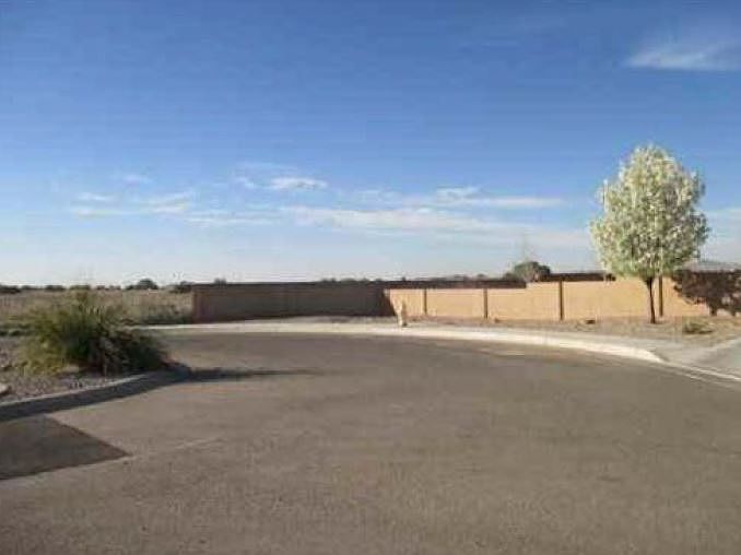 2nd image of 9505 Calle Chamisa NW