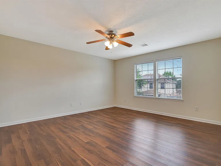 29198 Legends Green Dr — Photo 27