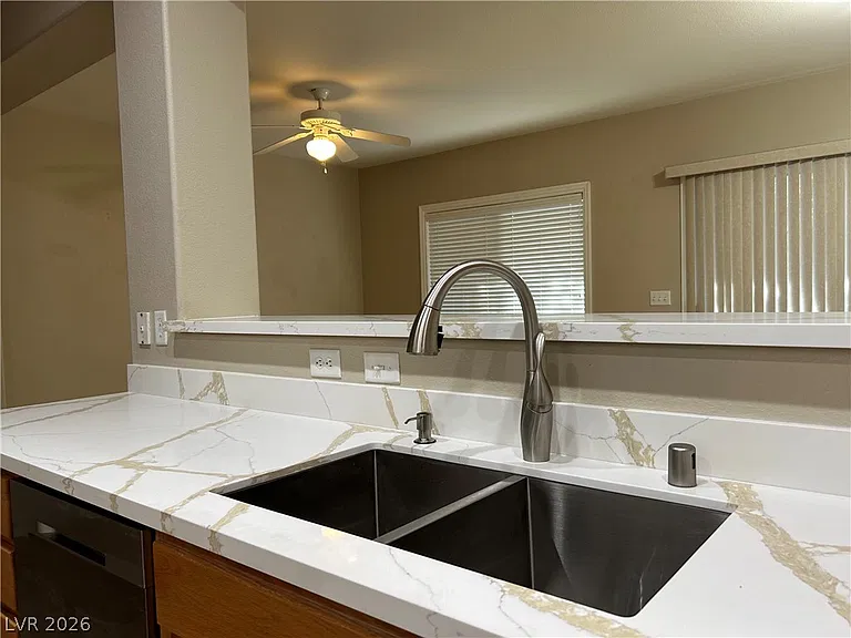 3037 Monroe Park Rd — Photo 2