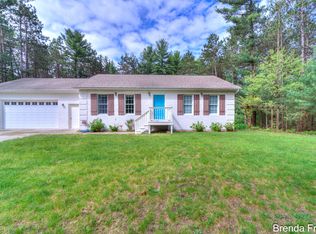 7561 Wiczer Dr, Whitehall, MI 49461