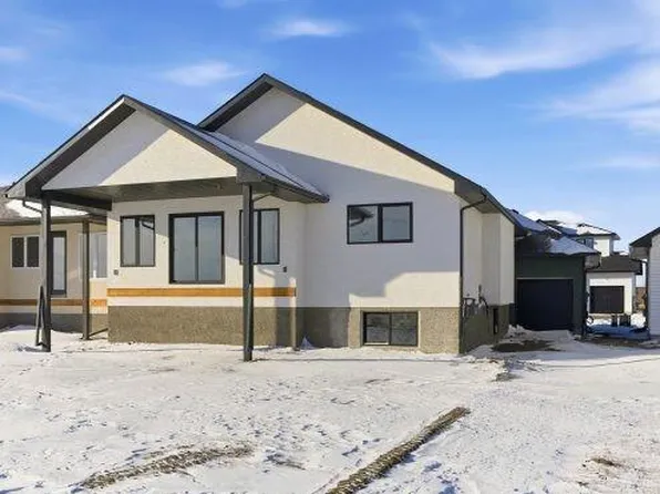 1056 West Park BOULEVARD, Moose Jaw, SK S6J 0E6
