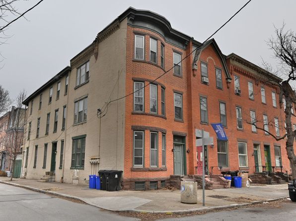 208 Hamilton St APT 2