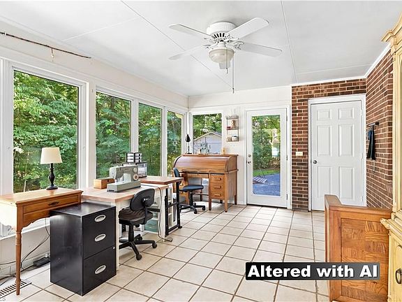 5th image of 2558 Lovette Ln