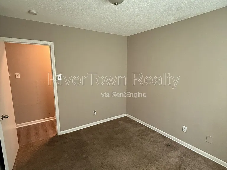 3386 Spring Water Cv — Photo 17