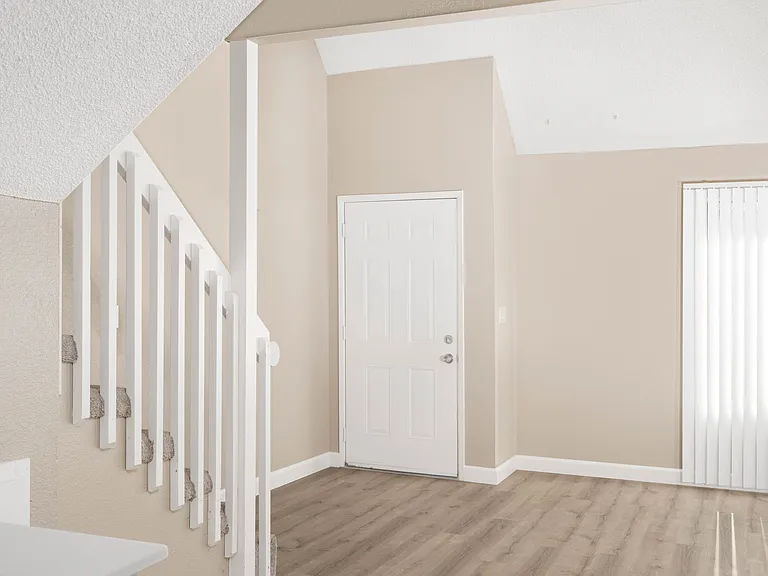 837 Carro Dr — Photo 12