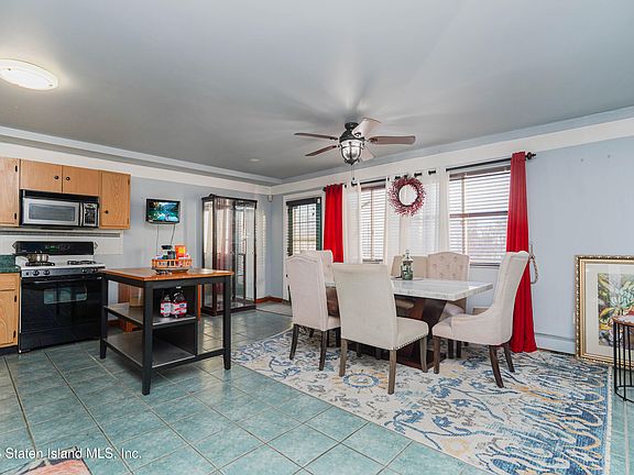 5th image of 29 Clark Ln #A