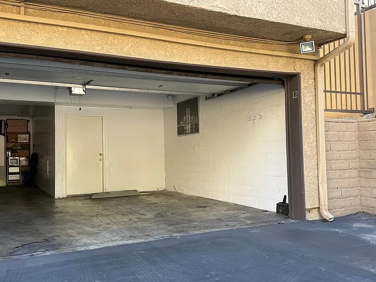 14839 Sherman Way #12 — Photo 9