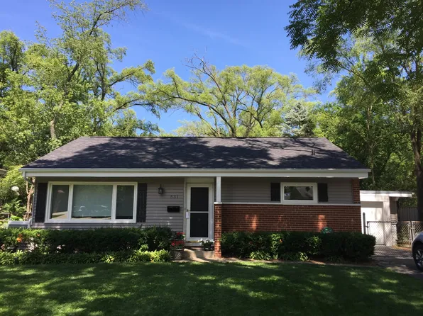 531 Mallard Ln, Deerfield, IL 60015