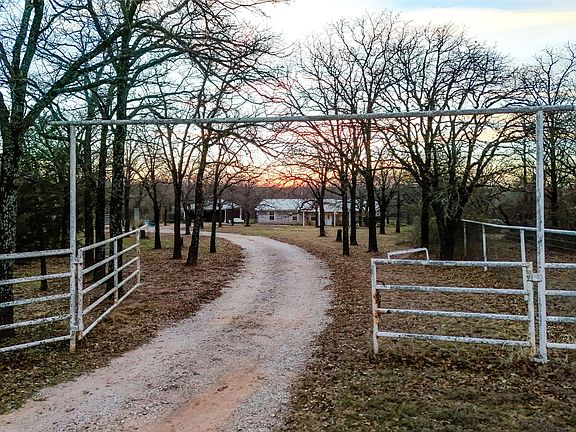 3rd image of 241 County Road 3689