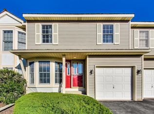 34399 N Saddle Ln, Gurnee, IL 60031