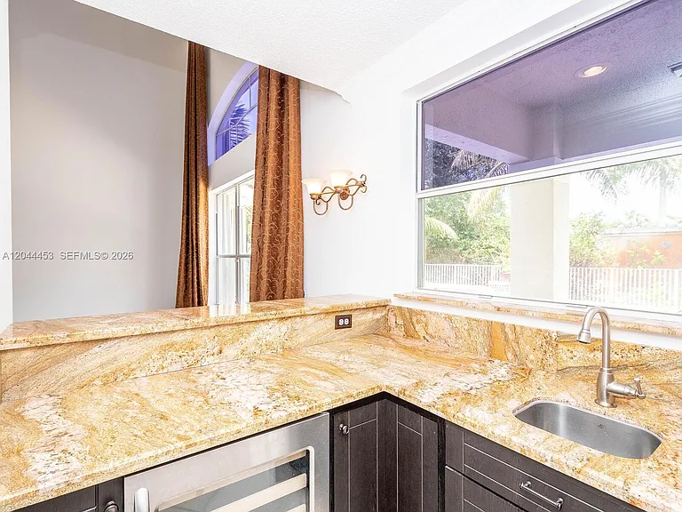 351 SW 184th Ter — Photo 31