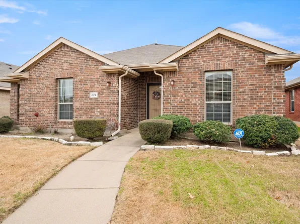 824 Clear Creek Dr, Desoto, TX 75115