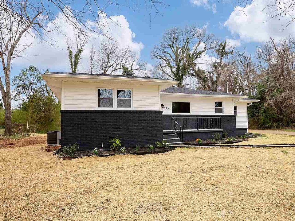 1st image of 212 Crosby Cir