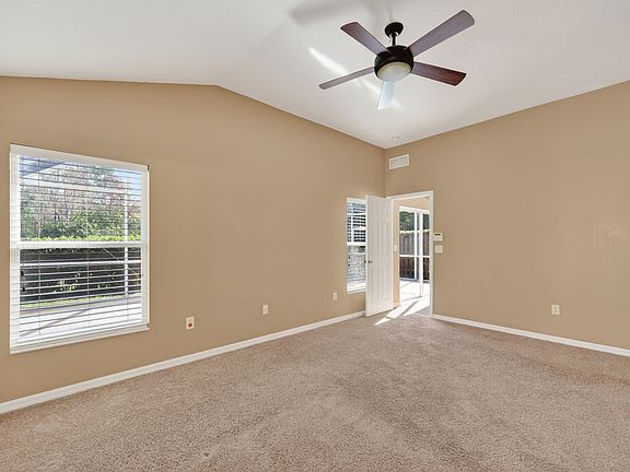5th image of 10239 Woodford Bridge St