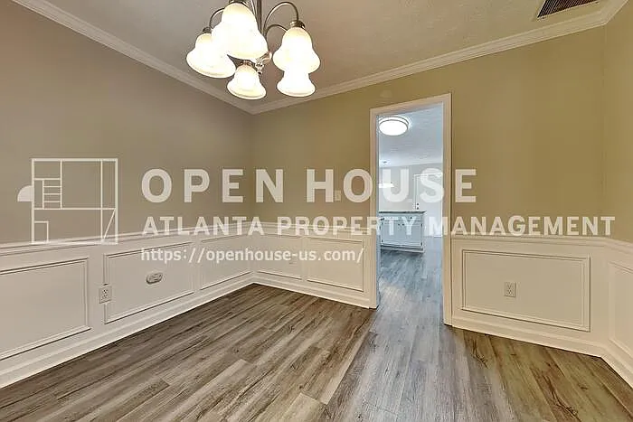 70 Leighs Grove Way — Photo 8