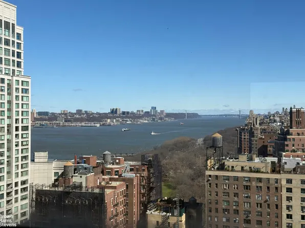 205 West End Avenue 27E image 2 of 11