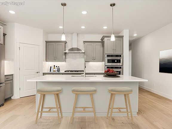 The Blue Ridge - Kitchen