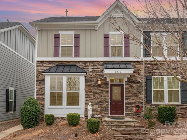 12705 Glowing Peak Rd, Huntersville, NC 28078