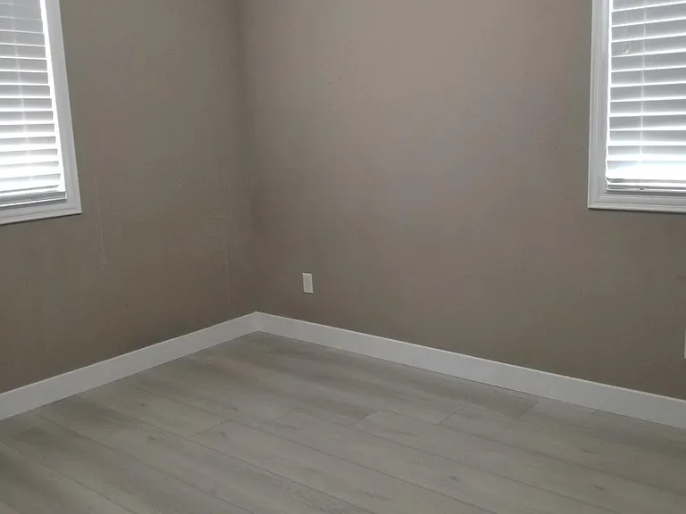 2248 E Ottawa Ln — Photo 60