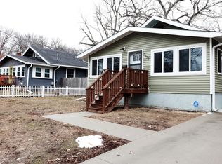 2839 Center St, Des Moines, IA 50312