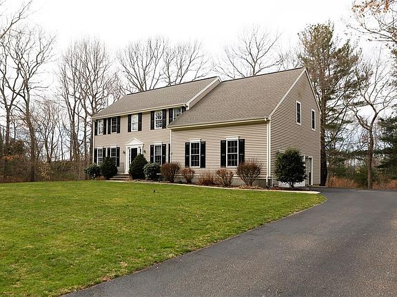 3rd image of 445 Glen Hill Dr N