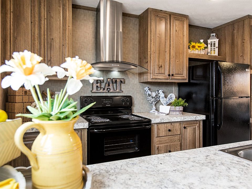 2nd image of 4812 E End Blvd S #18