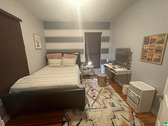 4th image of 604 S Alice St