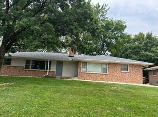 5820 Dafred Dr #1, Rockford, IL 61107