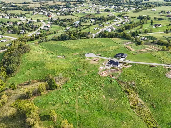 321 Fazio Dr, Berea, KY 40403