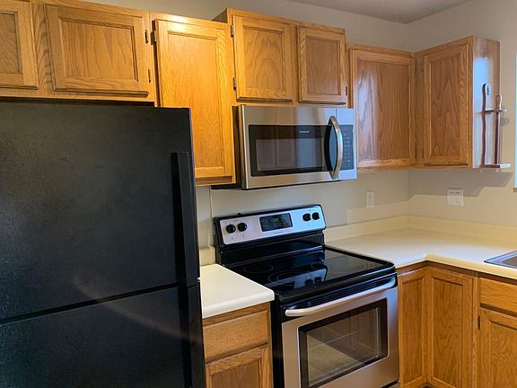 5th image of 6500 Woodlake Dr APT 512