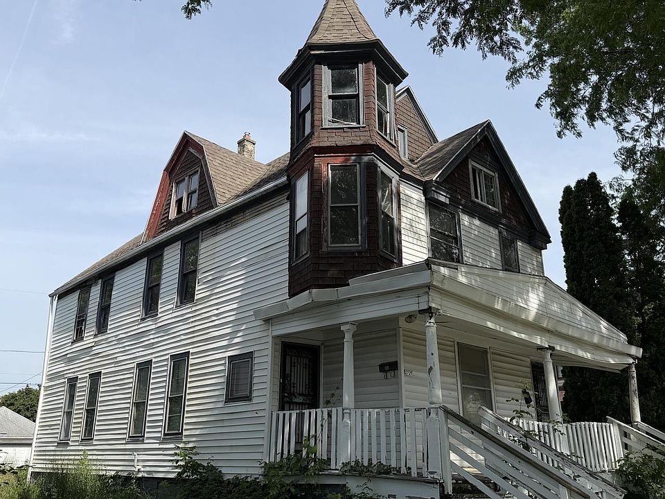 1st image of 2727 N 24th PLACE