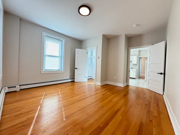 527 Chapel St, New Haven, CT