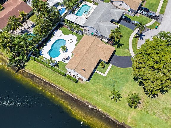 4th image of 13750 Green Cove Pl