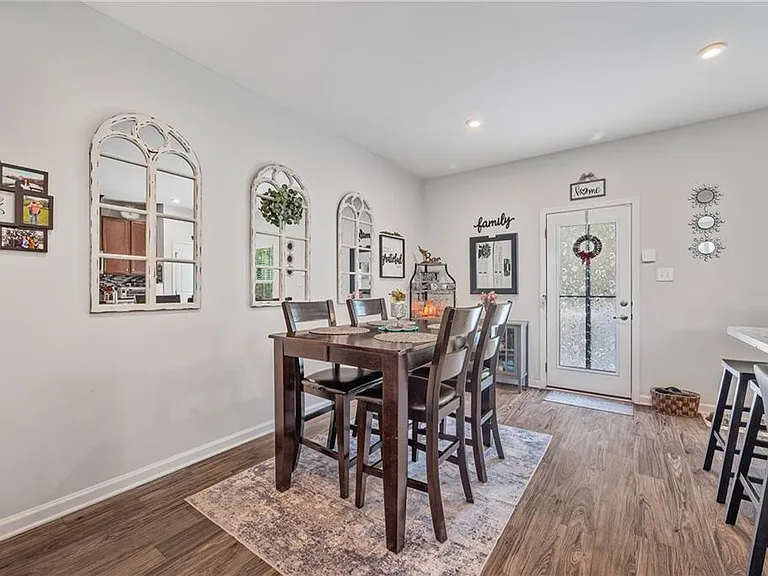 7537 Luminary Dr — Photo 6