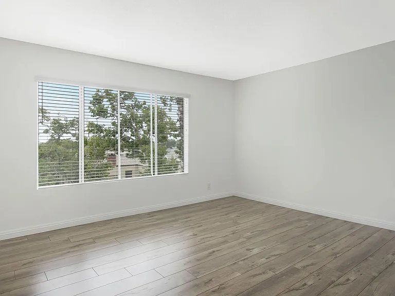 Beautiful flooring and windows.

IMAGES: Model Unit -Vacant units might differ slightly, inquire within for images/video from our manager