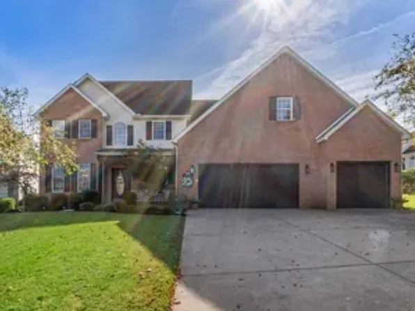 1042 Pendleton Pl, Hurricane, WV 25526