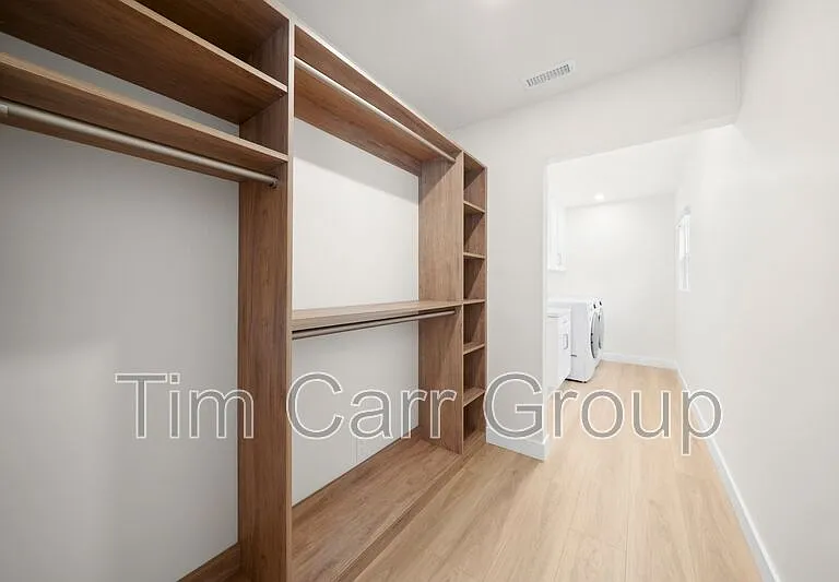 1801 Clay St — Photo 11
